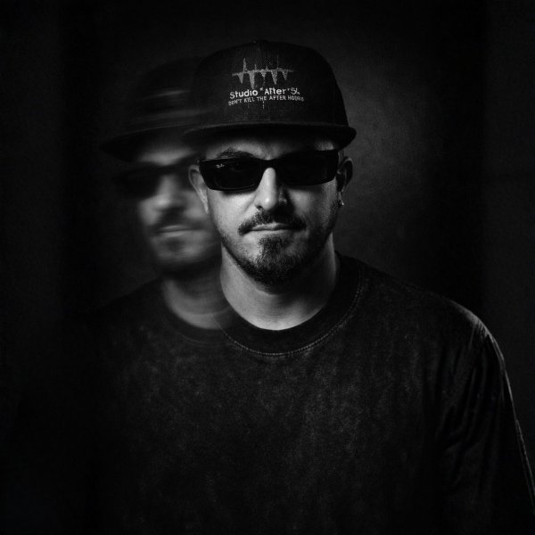 TWOEF — artist portrait